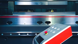 Dans quelles industries sont utilisées les cintreuses CNC ?