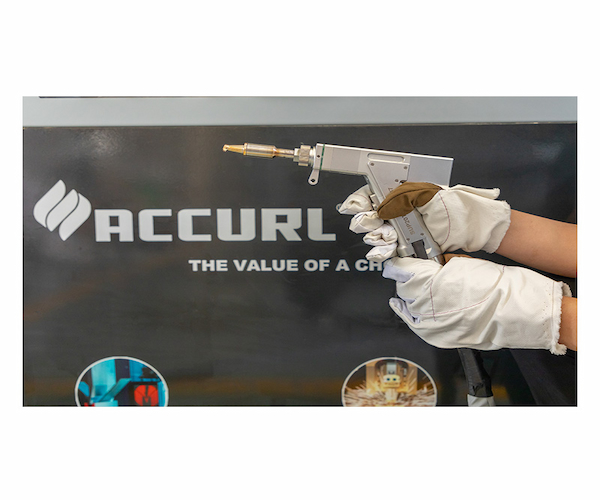Pourquoi choisir le soudeur laser compact Accurl 1KW ?
