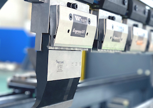 Comment choisir une presse plieuse CNC ?